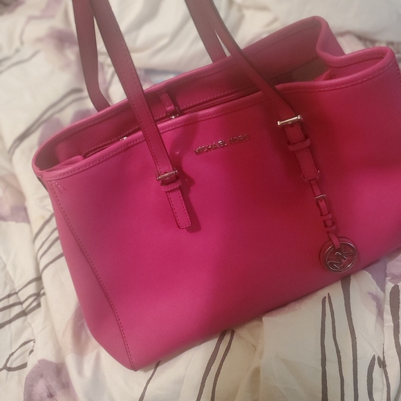 Michael Kors Fuschia Pink Tote - Picture 2 of 4